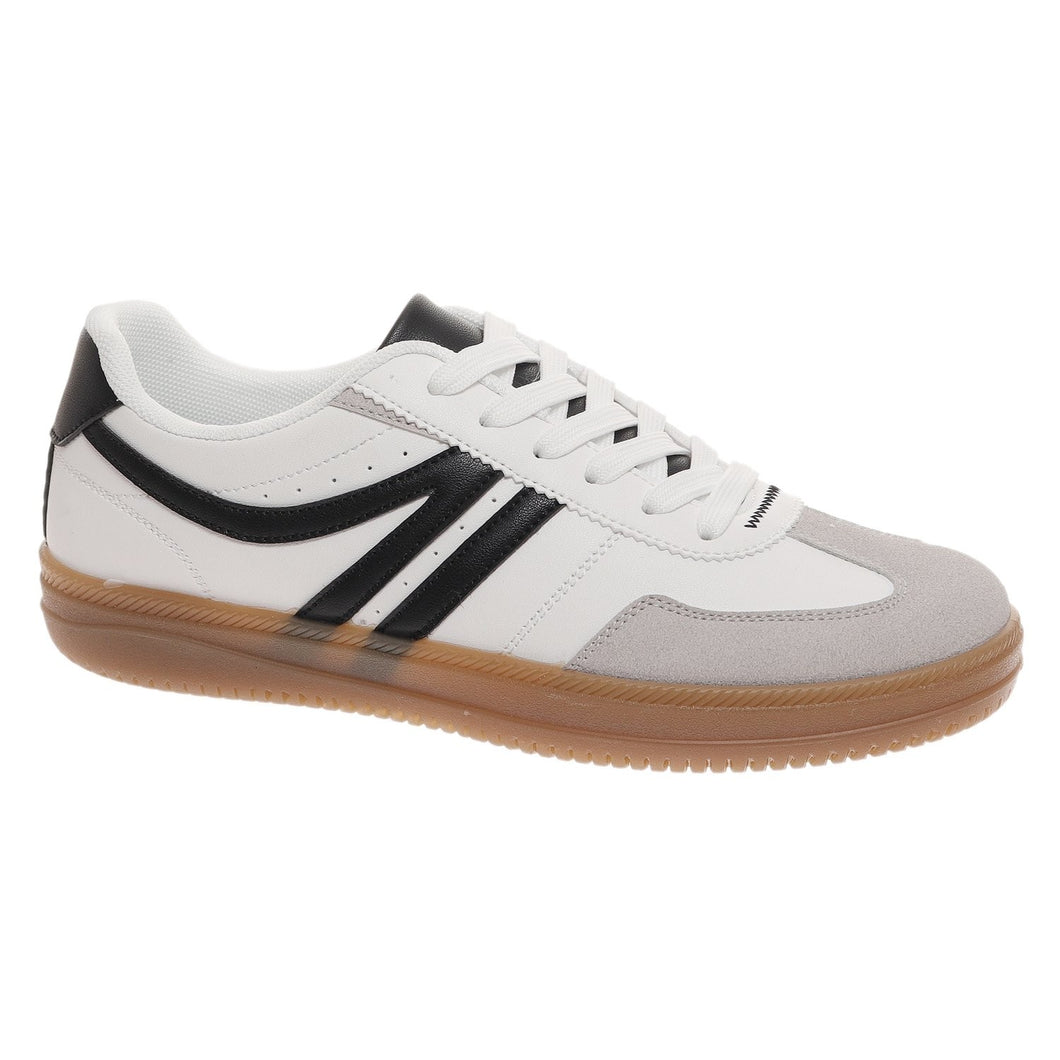 Gia Sneaker